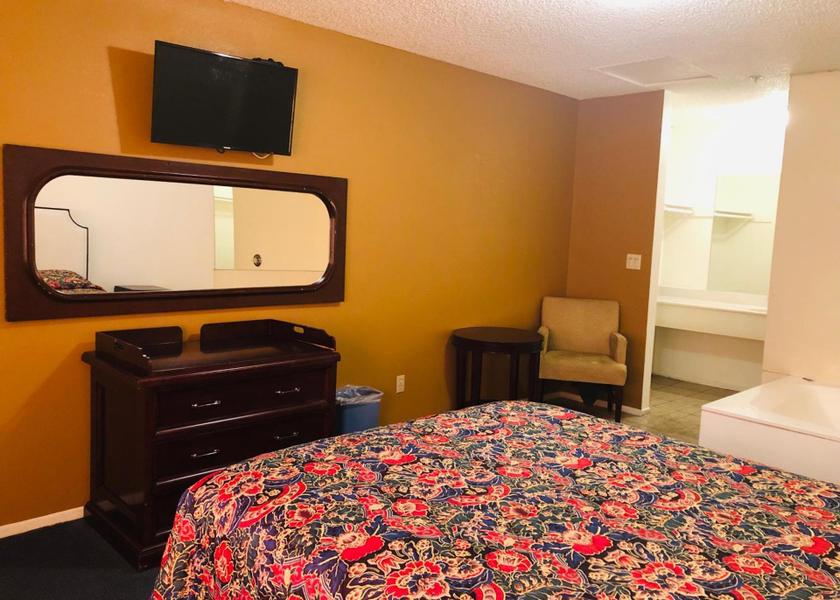 California Montclair Deluxe Queen Room