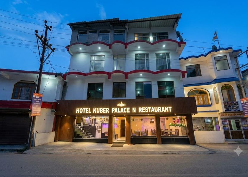 Uttarakhand Badrinath Hotel Exterior