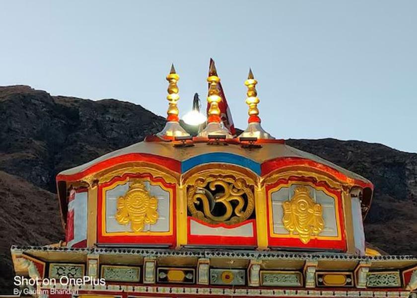 Uttarakhand Badrinath Hotel Exterior