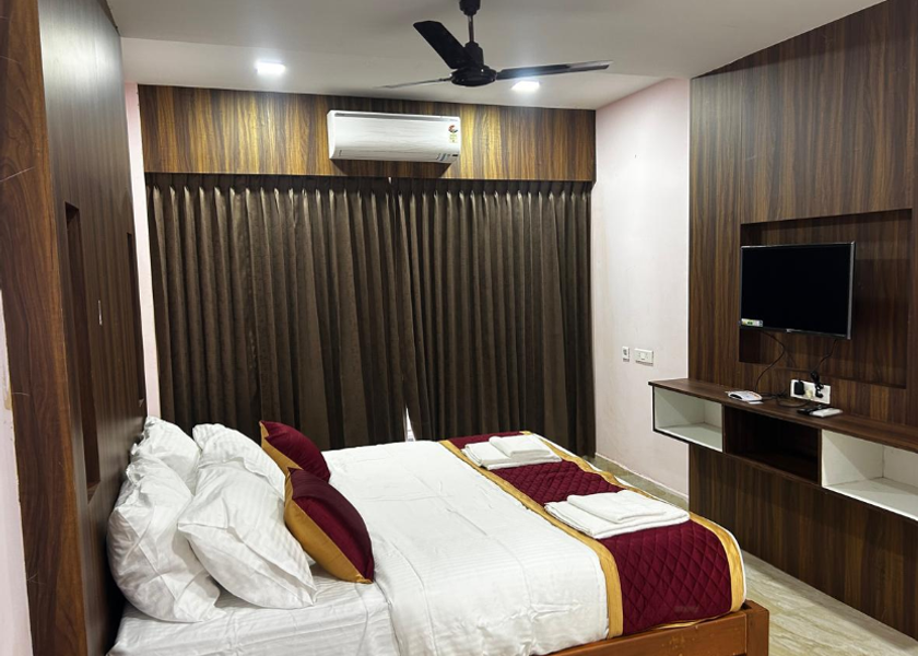 Tamil Nadu Salem Deluxe Double Room