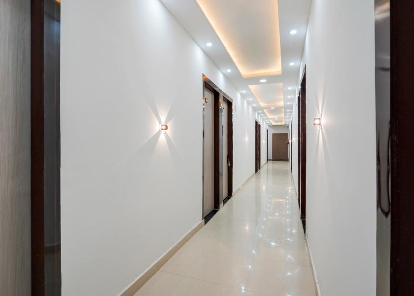 Uttar Pradesh Vrindavan Lobby