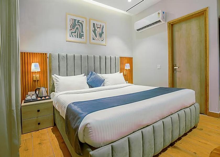 Haryana Chandigarh DELUXE ROOM
