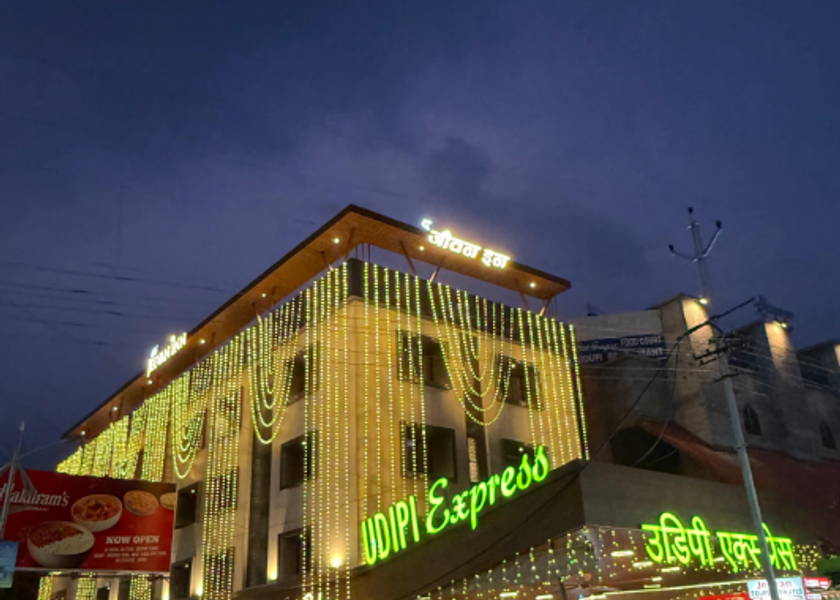 Maharashtra Shirdi Hotel Exterior