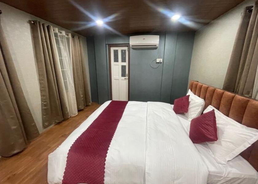 Meghalaya Shillong Super Deluxe Room