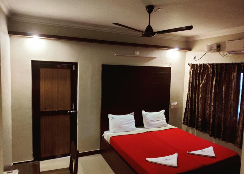Karnataka Udupi Hotel Exterior