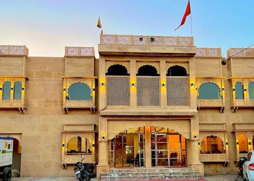 Madhya Pradesh Orchha Hotel Exterior