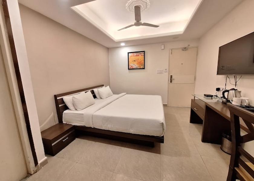 Madhya Pradesh Bhopal Deluxe Room