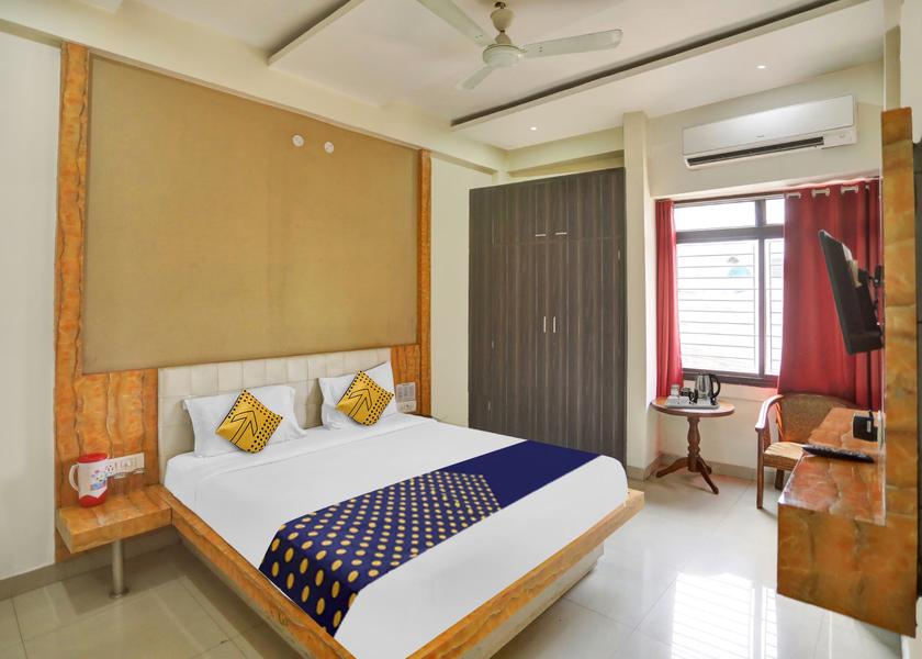 Uttar Pradesh Prayagraj Deluxe Room with High Speed Internet