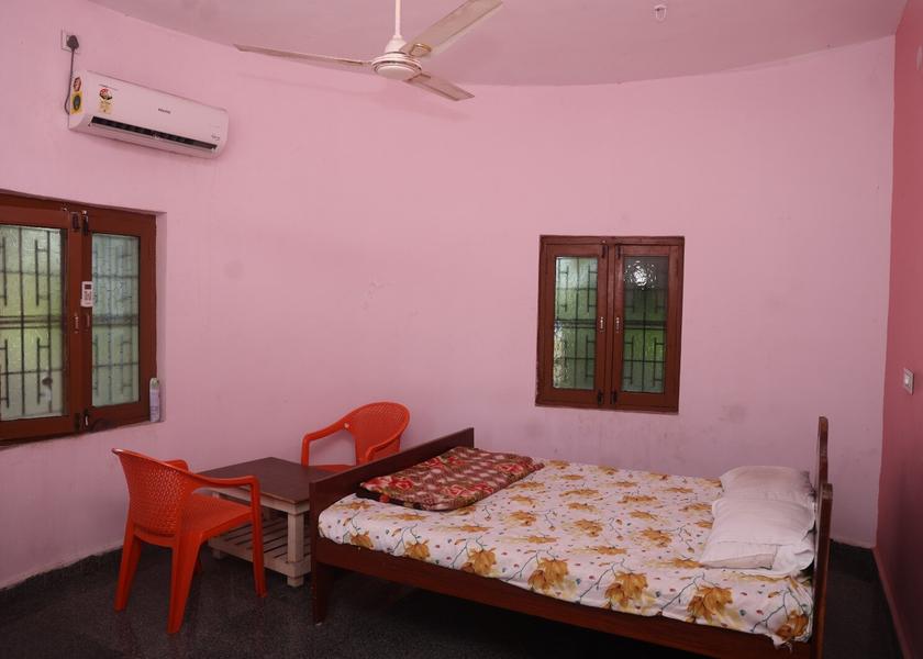 Karnataka Hampi Standard Room