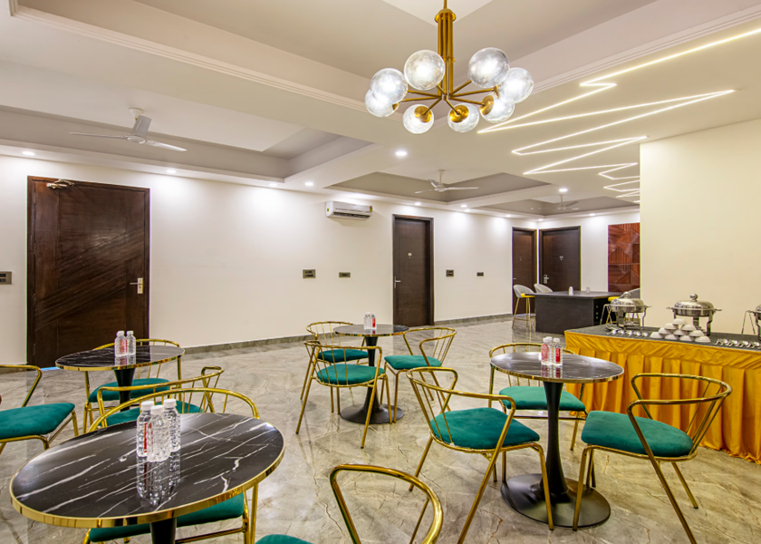 Uttar Pradesh Noida Food & Dining