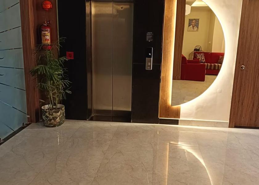 Uttar Pradesh Varanasi Public Areas