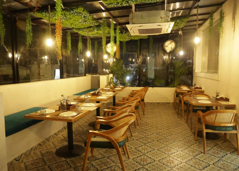 Uttar Pradesh Prayagraj Food & Dining