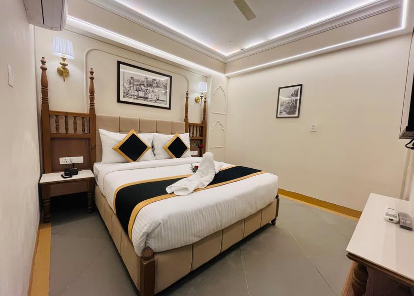 Uttar Pradesh Varanasi Standard Room