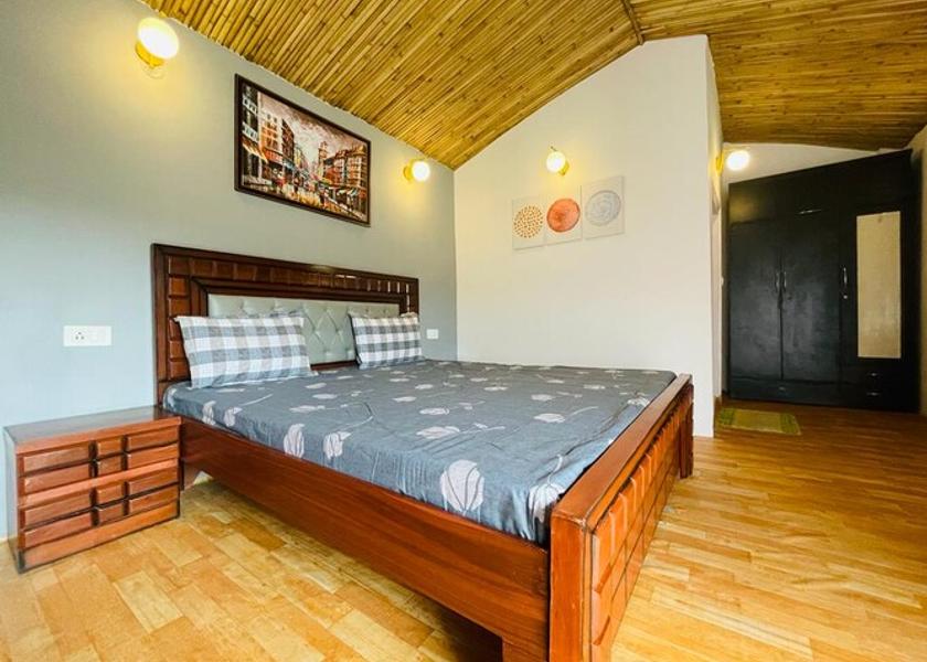 Uttarakhand Mukteshwar Upper Deluxe Room