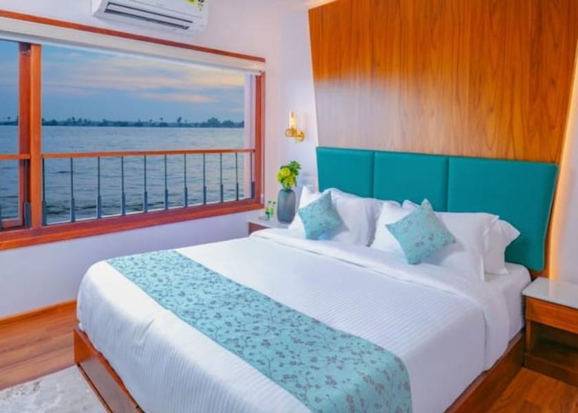 Kerala Alleppey Room