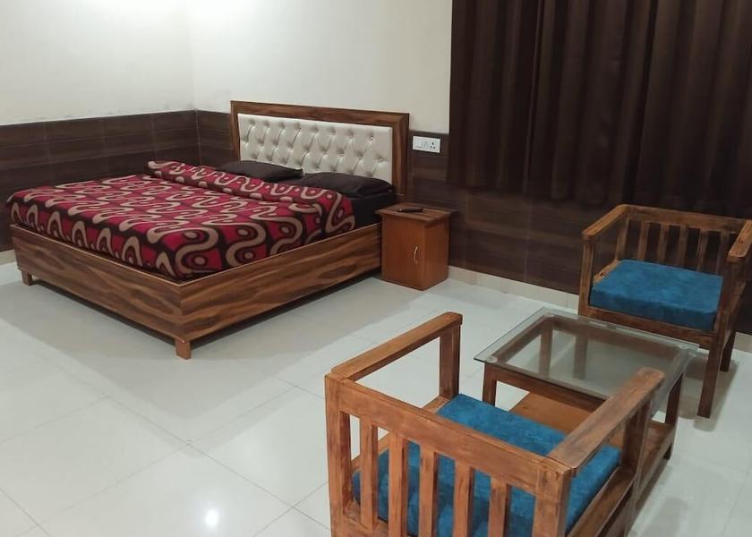 Uttarakhand Dehradun Room