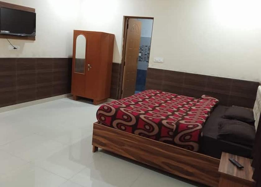Uttarakhand Dehradun Public Areas
