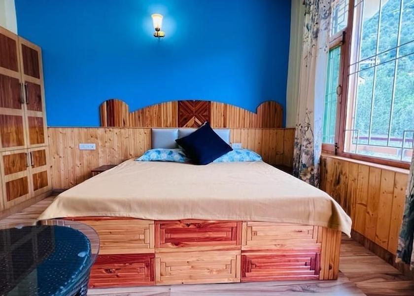 Himachal Pradesh Kullu Room