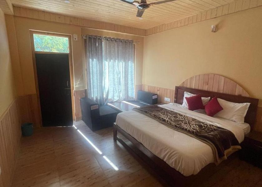 Himachal Pradesh Banjar Cottage