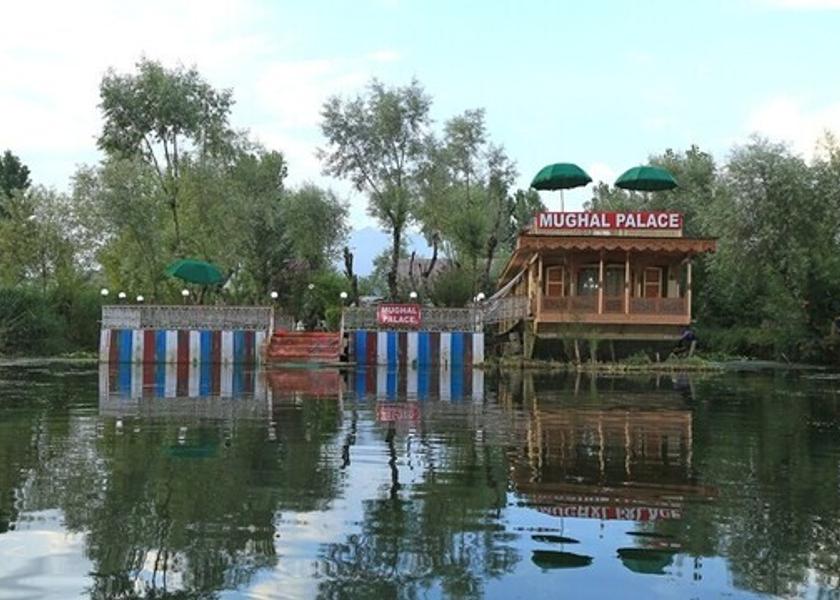 Jammu and Kashmir Srinagar Hotel Exterior