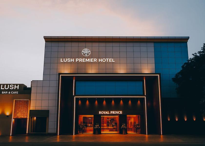 Uttar Pradesh Kanpur Hotel Exterior