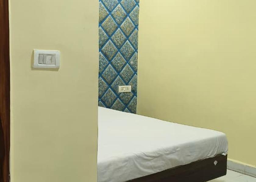 Bihar Begusarai Deluxe Room