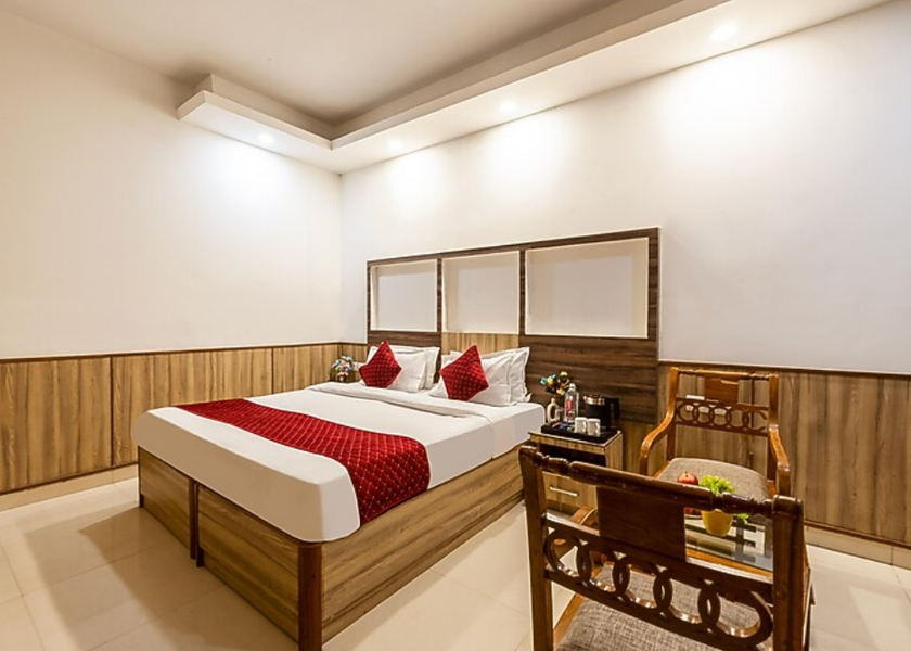 Uttar Pradesh Noida Deluxe Room