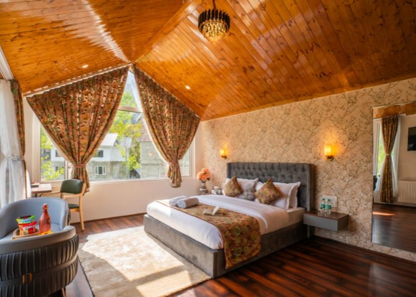 Jammu and Kashmir Pahalgam King Room