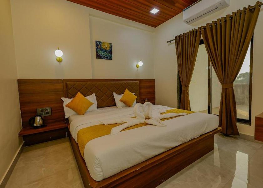 Maharashtra Kashid Public Areas