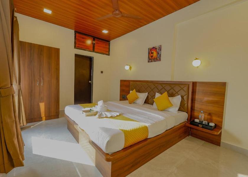 Maharashtra Kashid Public Areas