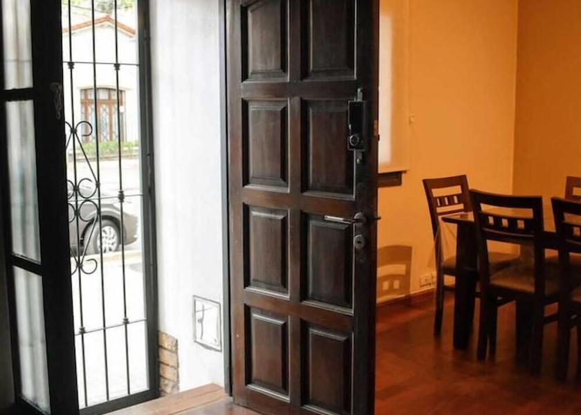 Mendoza Mendoza Interior Entrance