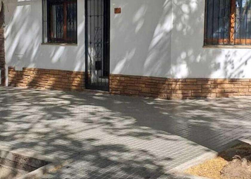 Mendoza Mendoza Exterior Detail