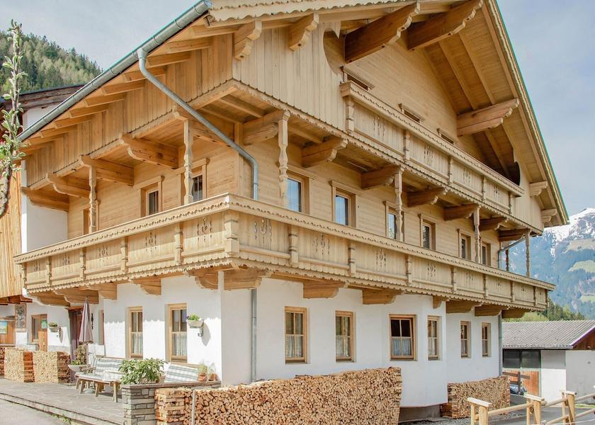 Tirol Hainzenberg Exterior Detail