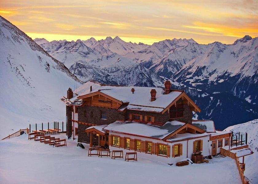 Tirol Fuegen Exterior Detail