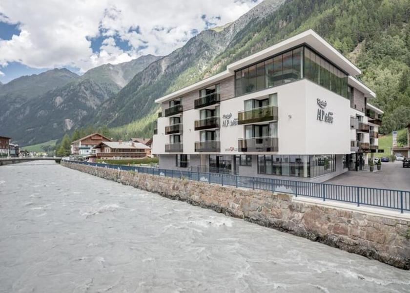 Tirol Soelden Exterior Detail