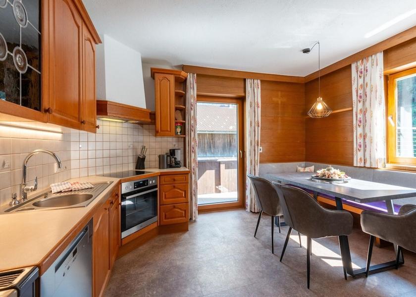 Tirol Fliess Kitchen