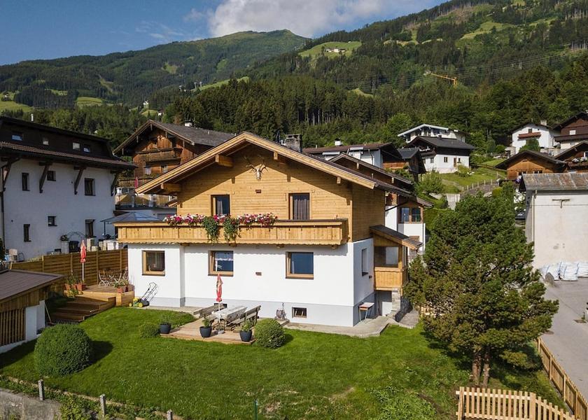 Tirol Fuegen Exterior Detail