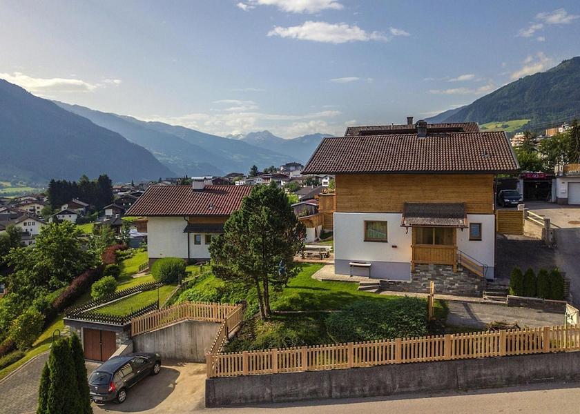 Tirol Fuegen Exterior Detail