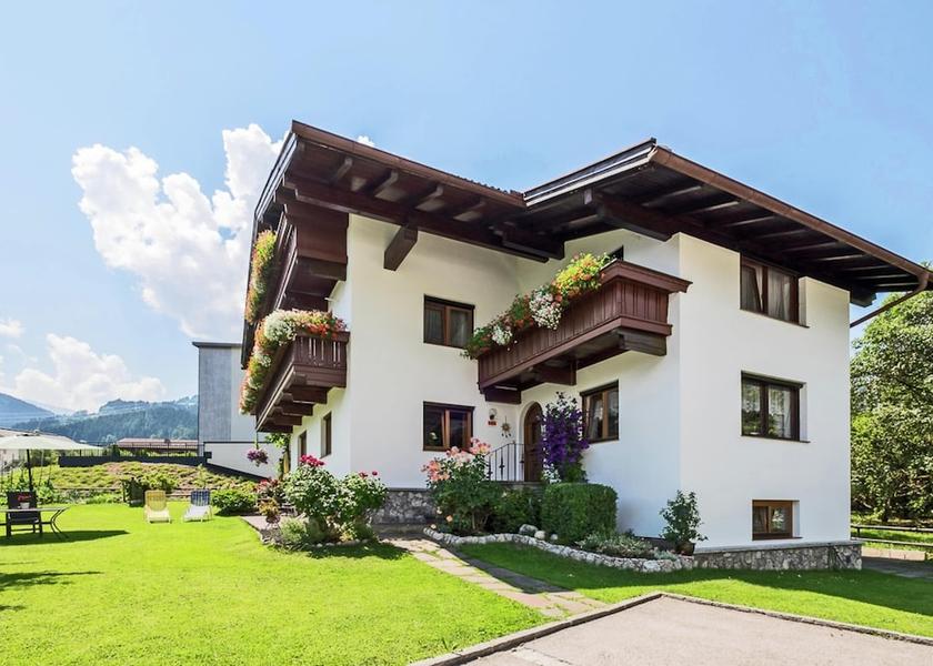 Tyrol Fuegen Exterior Detail