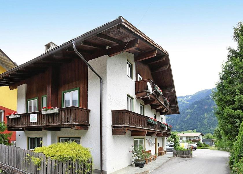 Tyrol Fuegen Exterior Detail