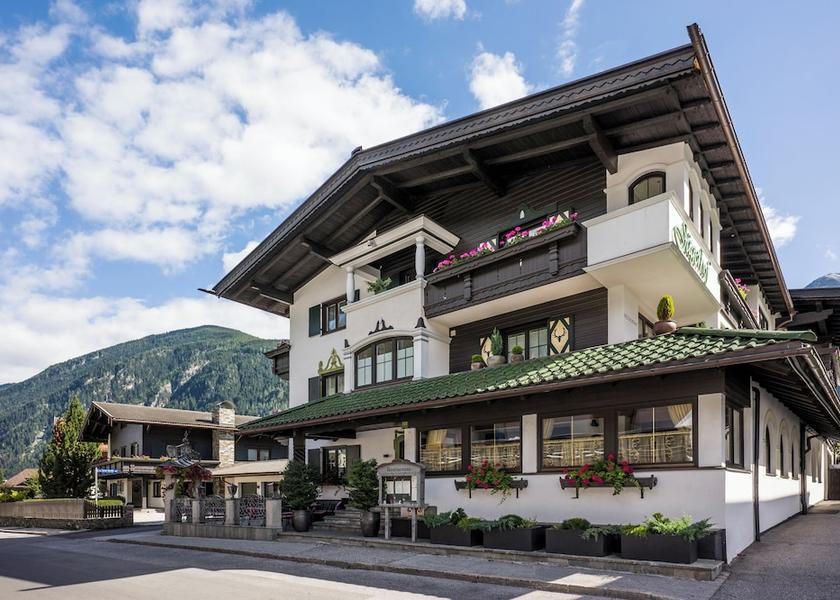 Tyrol Mayrhofen Facade