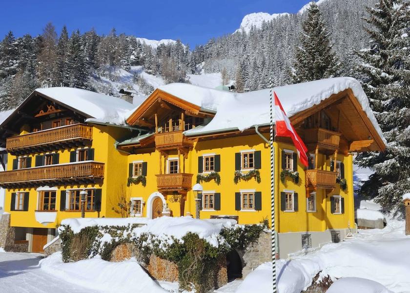 Tyrol Sankt Anton am Arlberg Front of property