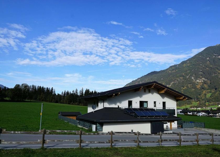 Tyrol Kaltenbach Exterior Detail