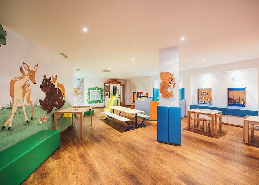 Tyrol Silz Children's theme room