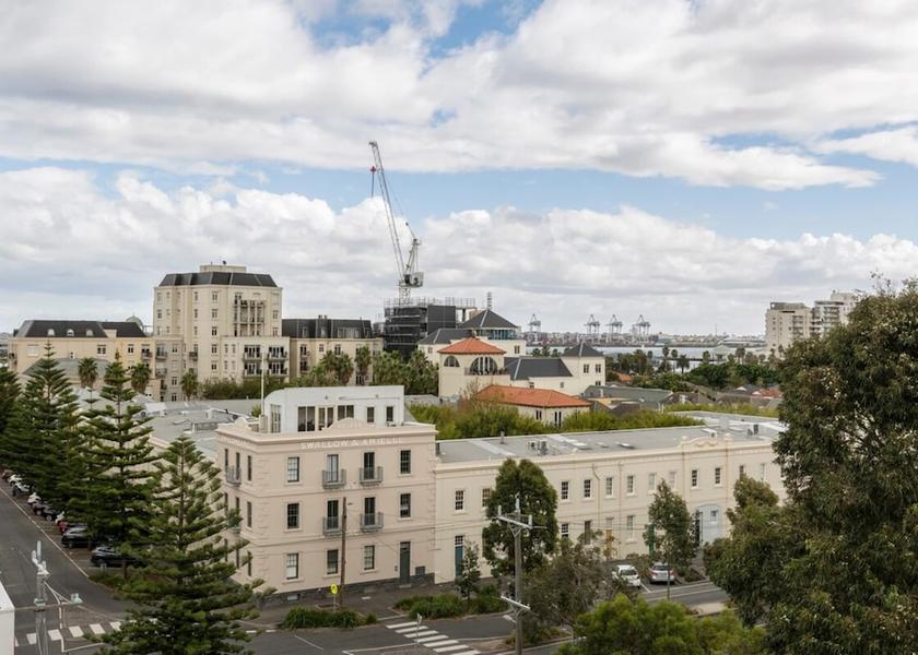 Victoria Port Melbourne Exterior Detail