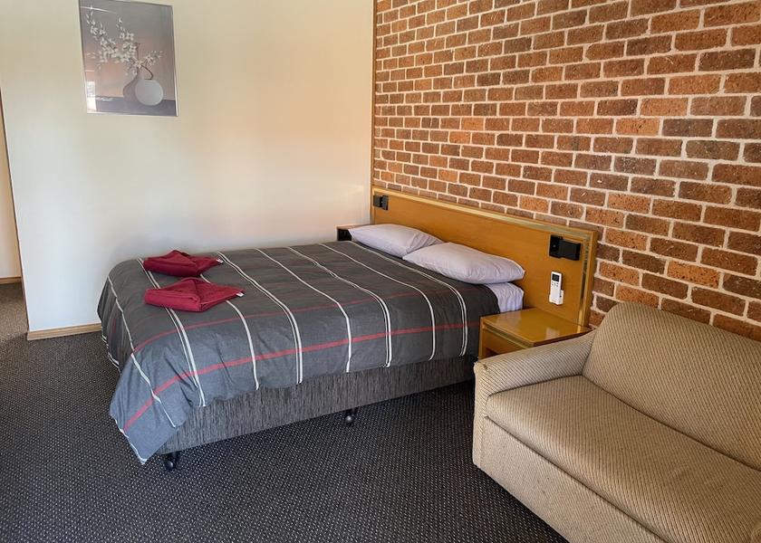 New South Wales West Wyalong Room
