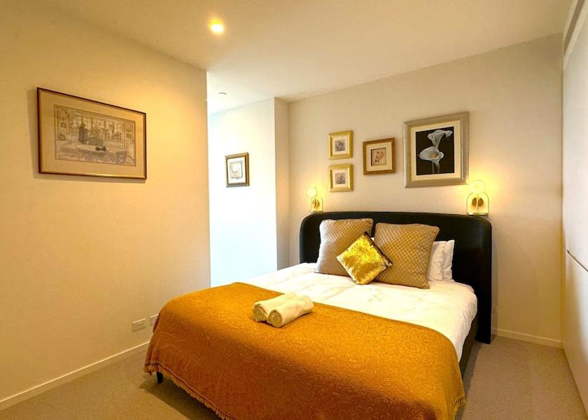 Victoria Melbourne Room