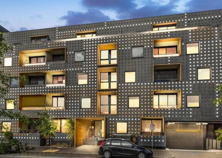 Victoria Melbourne Exterior Detail