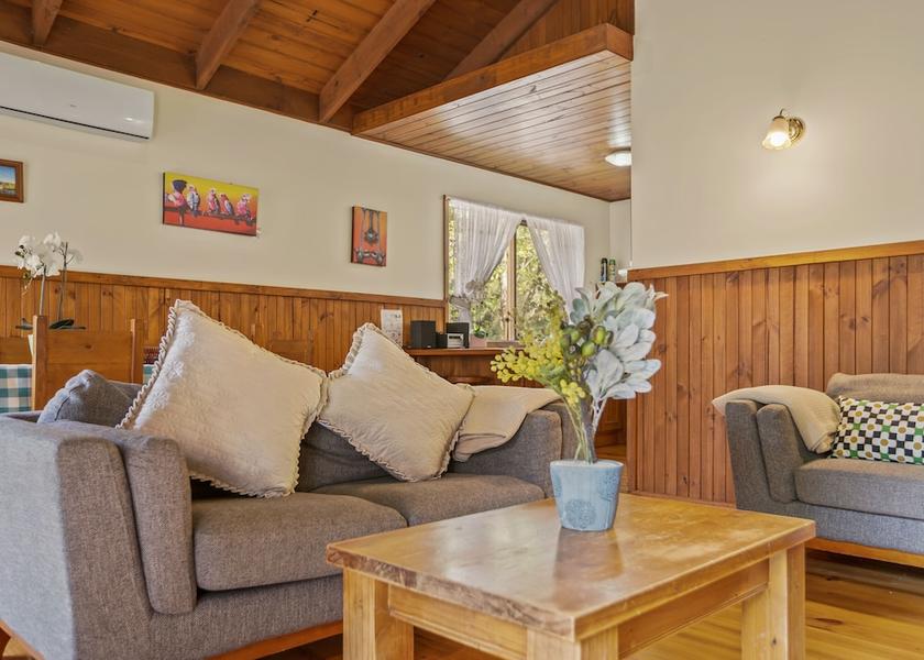 Victoria Badger Creek Living Area