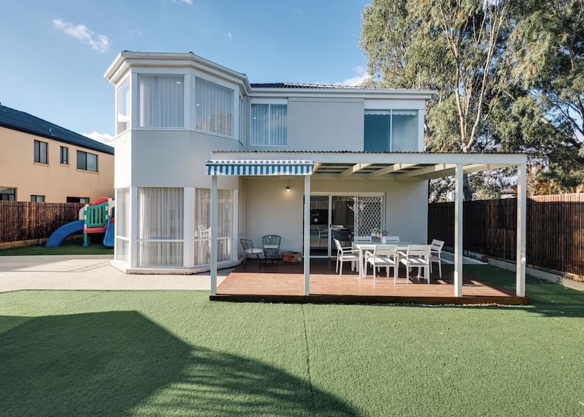 Victoria Melbourne Garden View